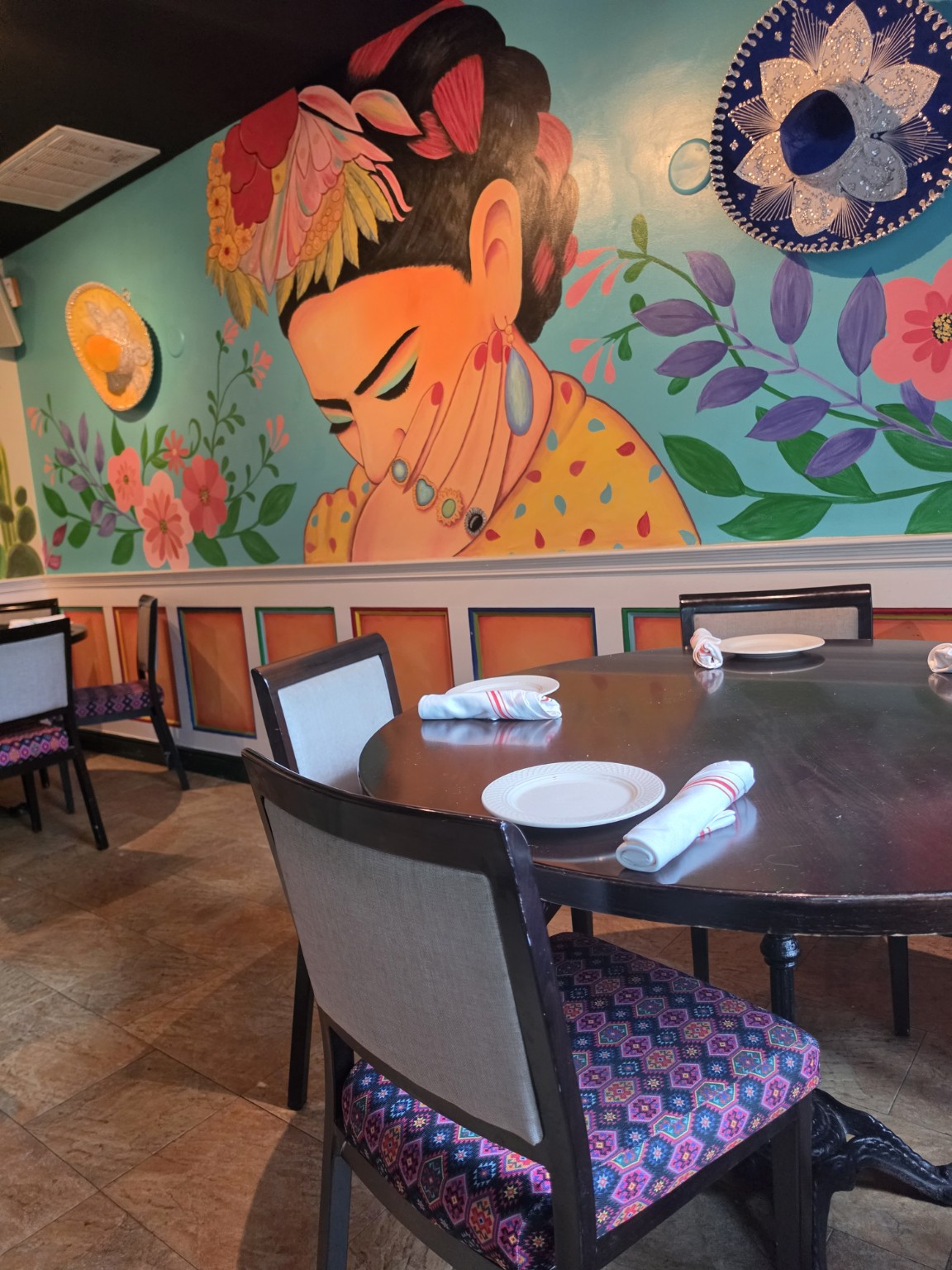 Mural at Cinco de Mayo